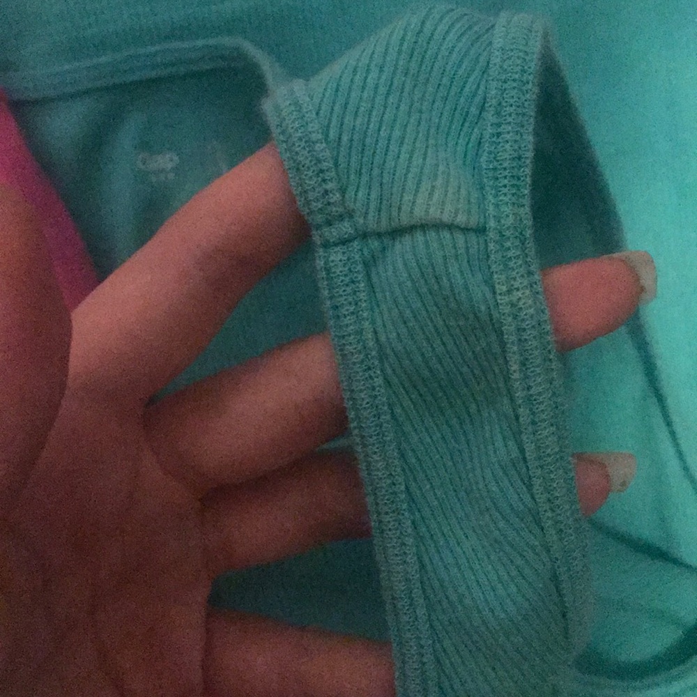 2 Gap Stretch Ribbed Tanks - Picture 3 of 3